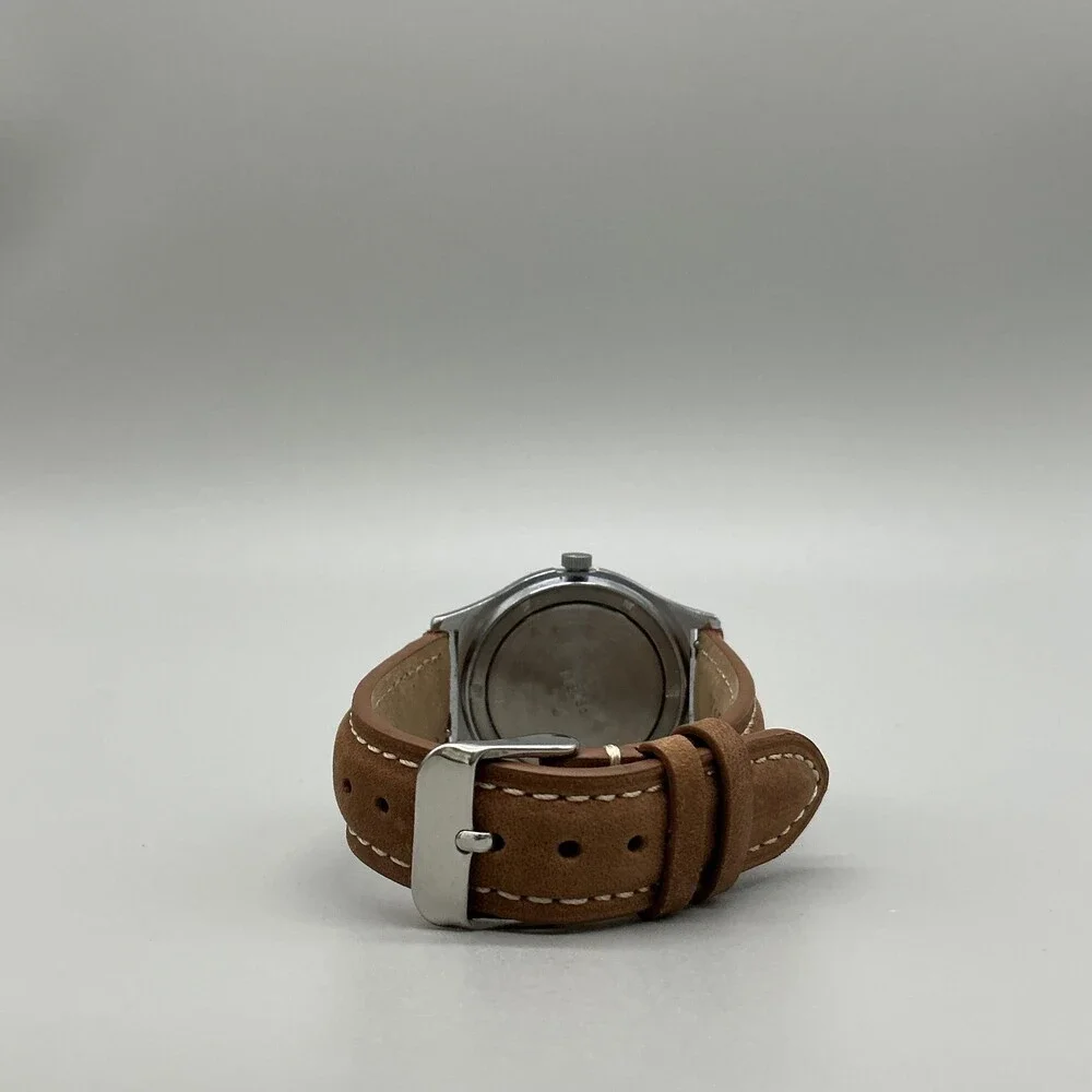 Chaika Oficerskie Mens Watch 36mm USSR Brown Leather Band Military Manual Wind